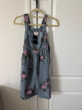 Ruby Claire boutique brand new denim shorts overalls. Never worn.